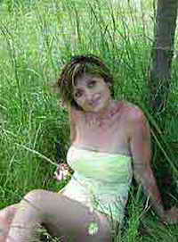 a sexy wife from Lake Geneva, Wisconsin